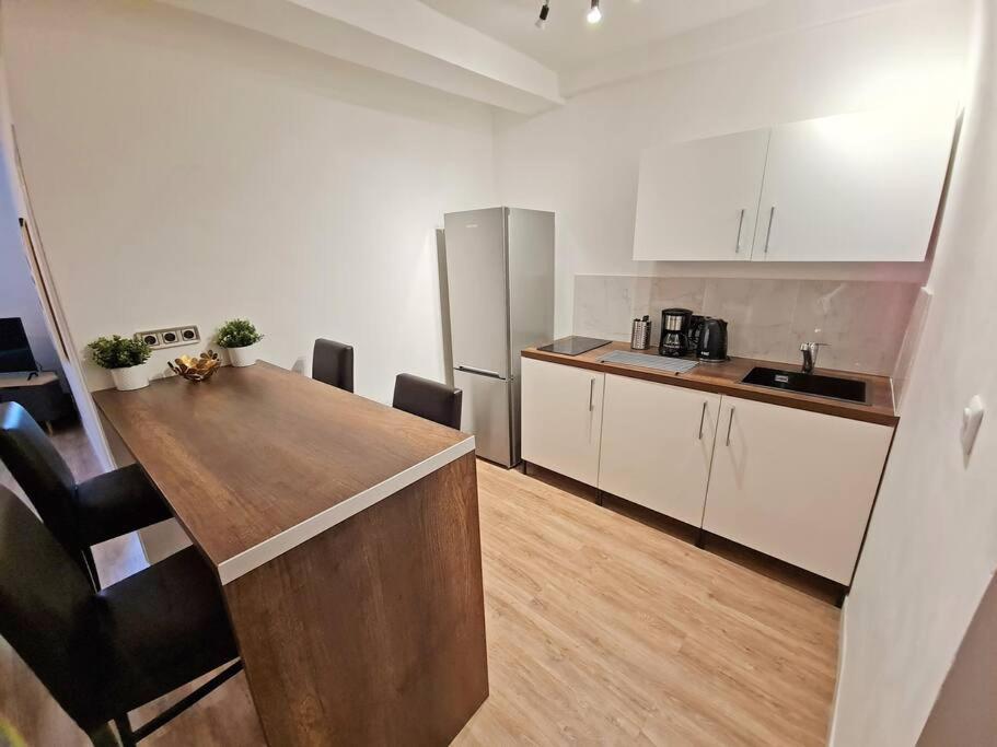 Gregbnb - T2 Design 43M2 - Toulon Est - Wifi Fibre - N2 エクステリア 写真