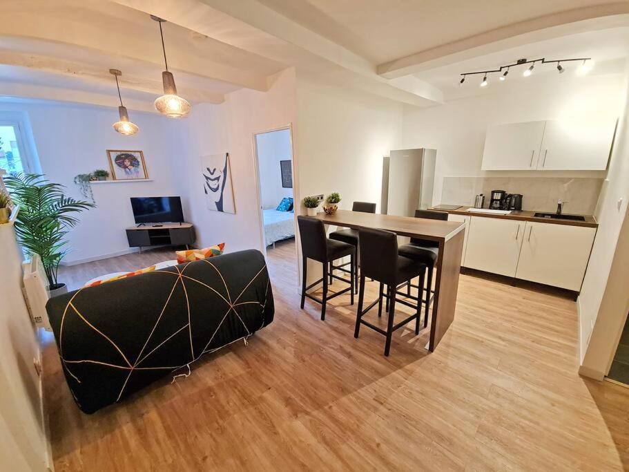 Gregbnb - T2 Design 43M2 - Toulon Est - Wifi Fibre - N2 エクステリア 写真